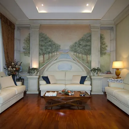 Les Suites 3* Rome