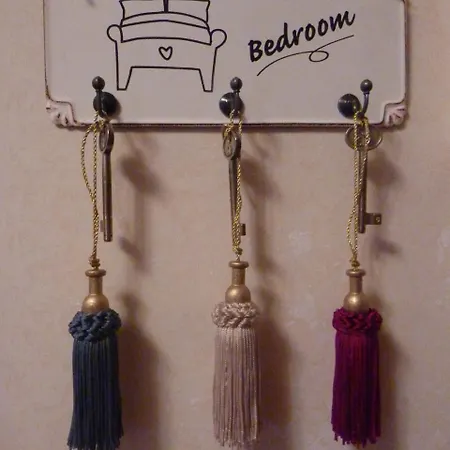 Les Suites Bed & Breakfast