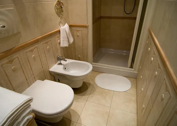 Les Suites Bed & Breakfast 3*