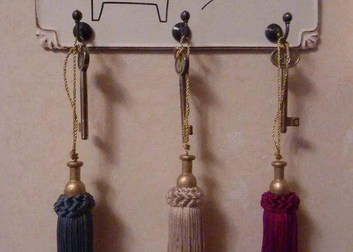 Les Suites Bed & Breakfast