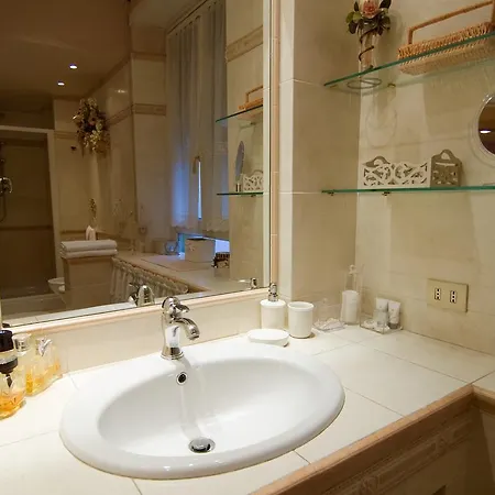Les Suites Roma